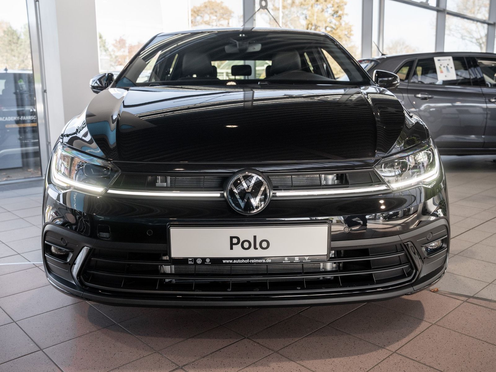 Volkswagen Polo 1.0 TSI  Black -Edition IQLight Kam. Navi imagem 3