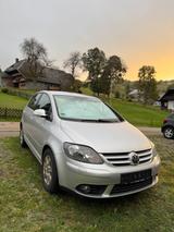 Volkswagen Golf Plus 1.9 TDI Comfortline Comfortline - VW Golf Plus Gebrauchtwagen in Freiburg