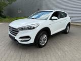 Hyundai Tucson blue IX  35 2WD - Hyundai in Köln