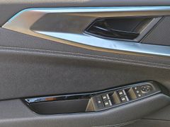 Fahrzeugabbildung Rafale Techno 1.2 E-TECH Hybrid 200 4Control adv