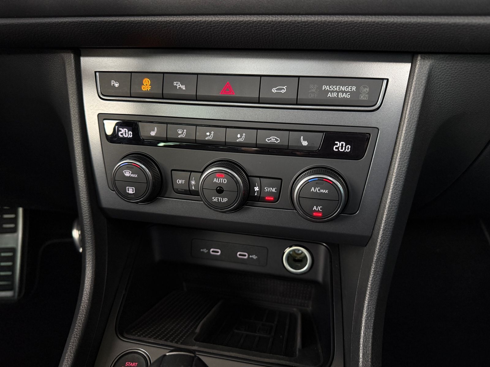 Fahrzeugabbildung CUPRA Ateca 4Drive PANO AHK BEATS ACC 360°