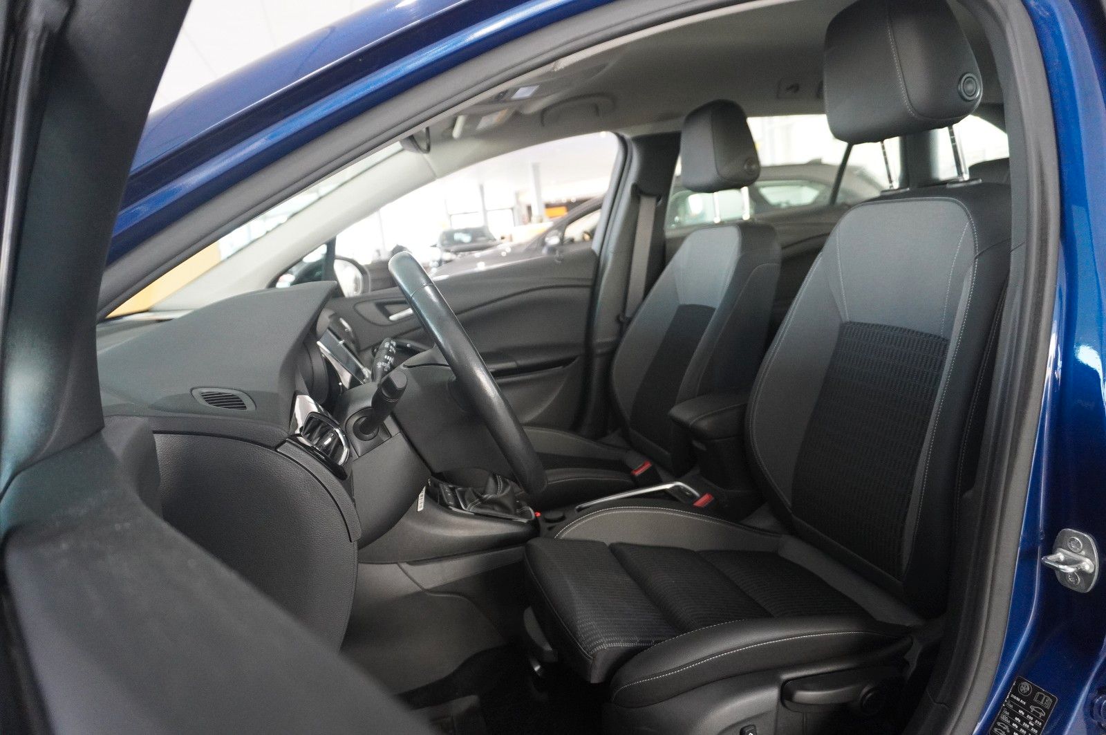 Fahrzeugabbildung Opel Astra K ST 1.2T ELEGANCE NAVI/LED/KAMERA/SHZ/DAB