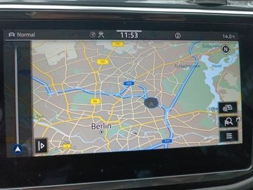 Volkswagen Tiguan - 12