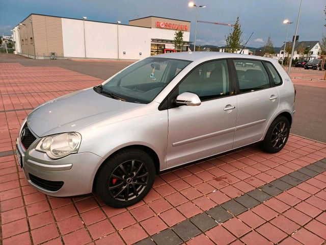 Volkswagen Polo 1.2  2008 er Baujahr  142000km 3 Zyli...