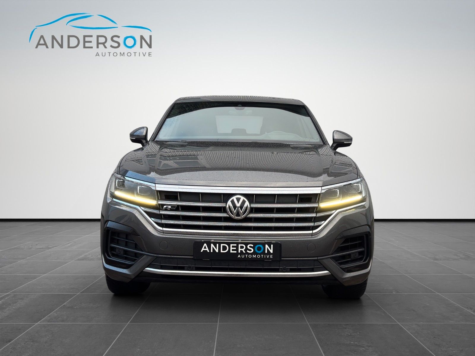 Fahrzeugabbildung Volkswagen TOUAREG 3.0 TDI 2xR-LINE HUD KAM TOTW ACTIV