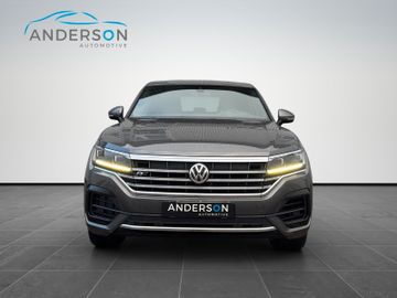 Volkswagen Touareg - 2