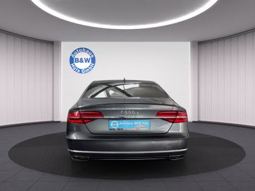 Audi A8 - 7