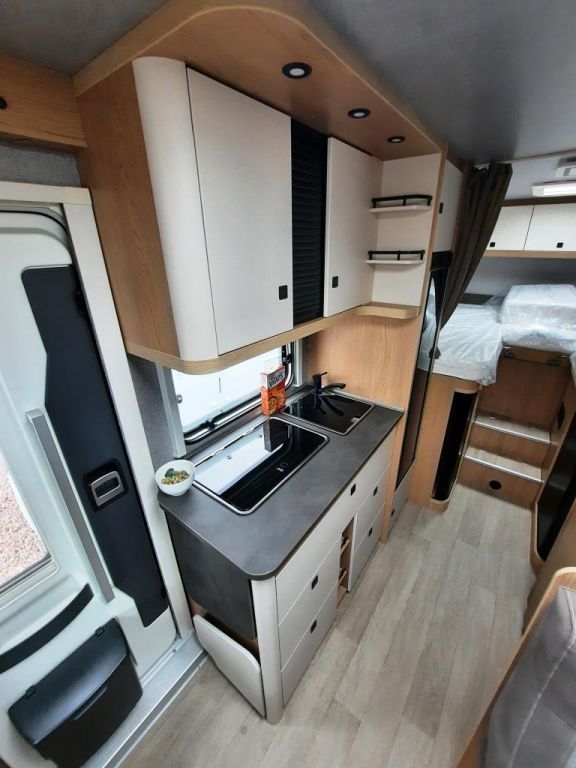 Fahrzeug Übersicht 11 Fahrzeugabbildung Hobby ONTOUR T 710 GE Verfüg./Sparen Sie 17.557,- €