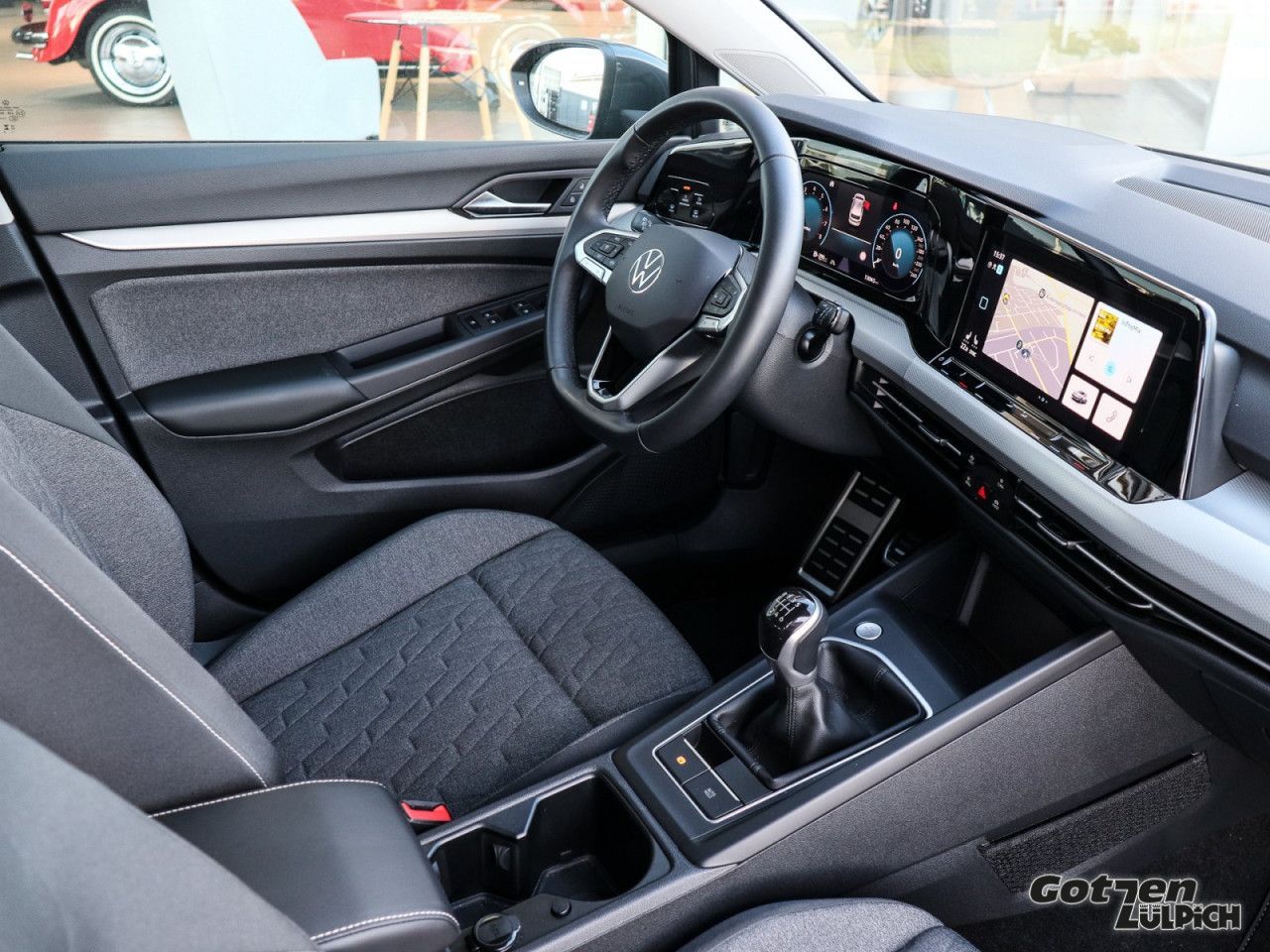 Fahrzeugabbildung Volkswagen Golf VIII Move1,5 TSI Navi ACC AHK Light Assist