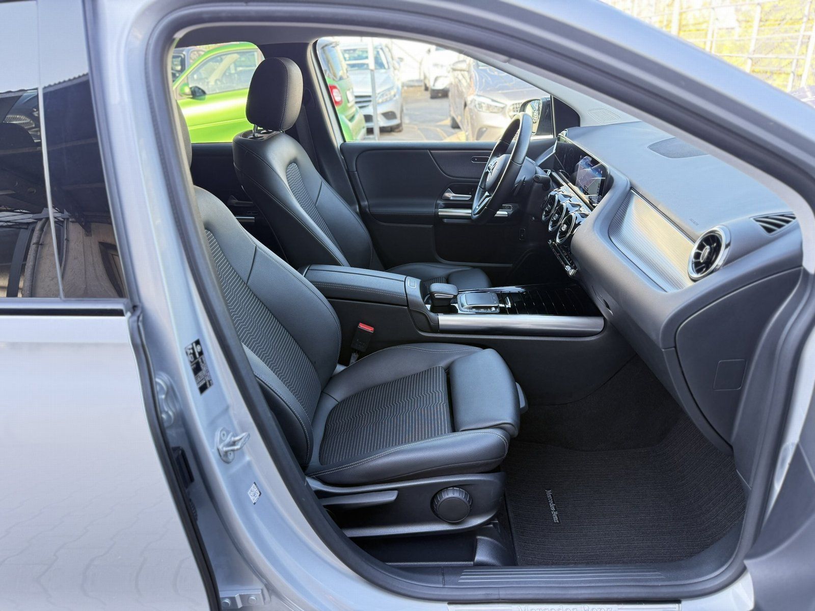 Fahrzeugabbildung Mercedes-Benz B 250 e Progressive*KAMERA*LED*NAVI*SITZHEIZUNG*