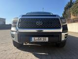 Toyota Tundra CrewMax 5.7 V7 mit LNG, MwSt ausweisbar - Toyota Tundra: Automatik