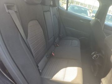 Alfa-Romeo Stelvio - 12