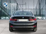 BMW 320i Limousine Advantage HiFi LED Komfortzg. - BMW 320 mit Benzin-Antrieb: Limousine, Automatik