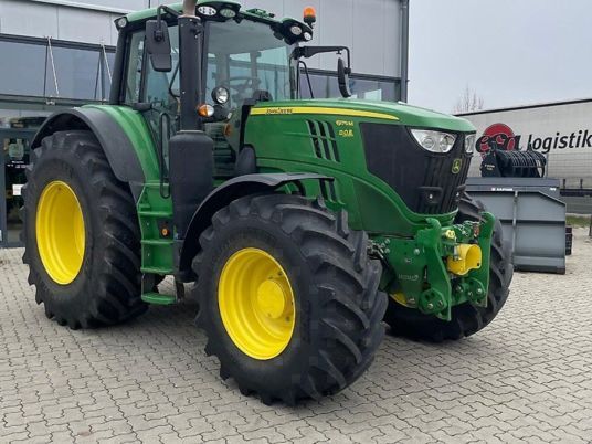 John Deere 6175M