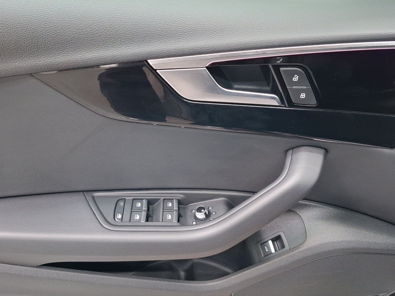 Audi A4 - Bild 9
