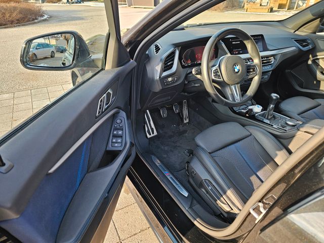 BMW 118i M Sport Panoramadach HUD 
