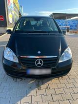 Mercedes-Benz Mercedes Benz A160 Tüv 10/2027 - Mercedes-Benz A 160 in Duisburg