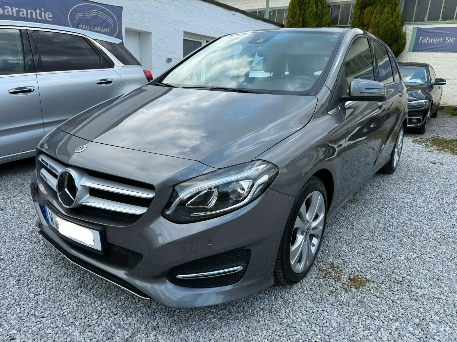 Mercedes-Benz B 220 CDI*LED*Navi*Leder*Automatik*PDC*AHK*