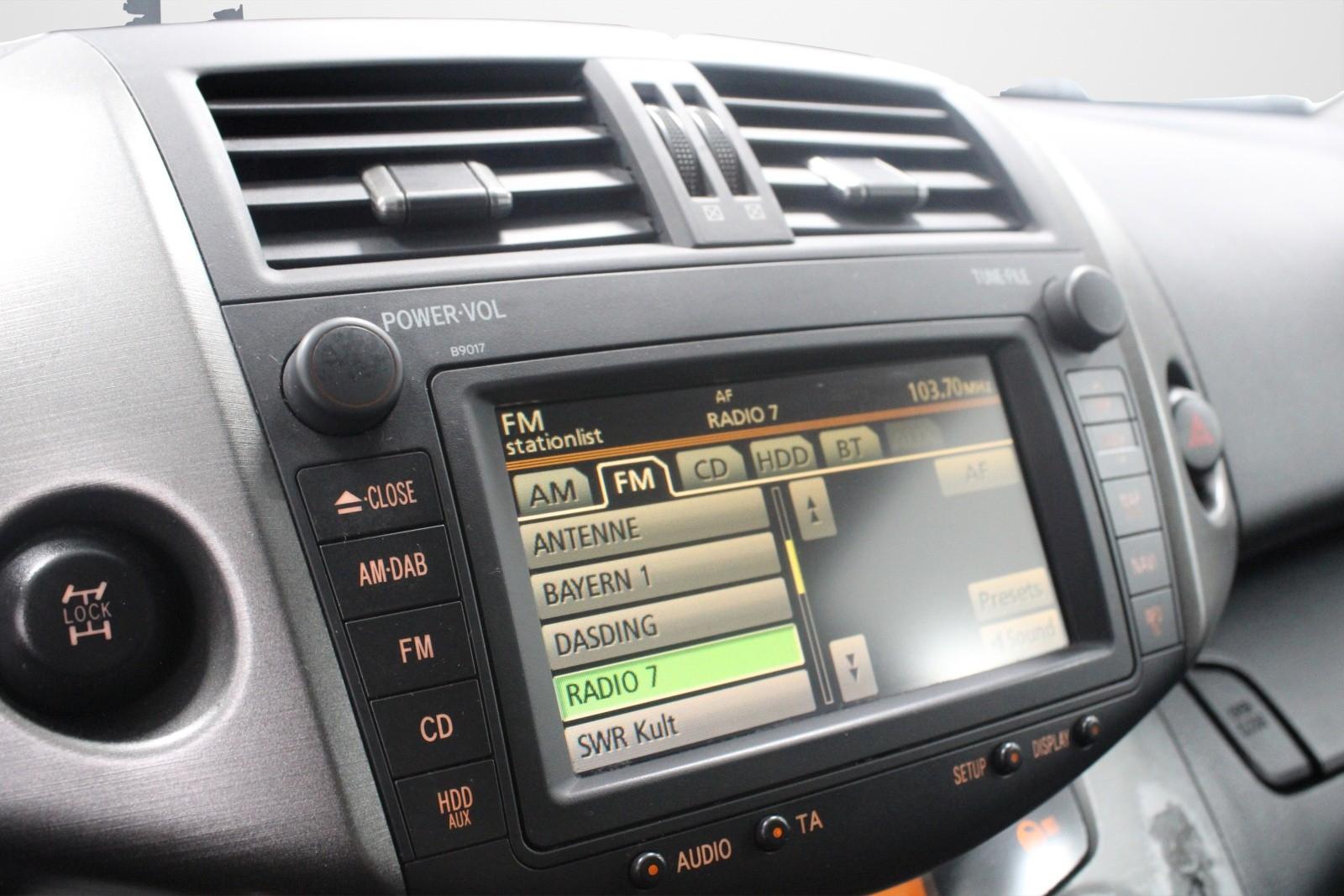 Toyota RAV 4 Executive 2.2 D-4D 150 ch BVA 4x4 – Cuir – Sièges chauffants – Caméra – Attelage – Climatisation 3 zones – Jantes 18