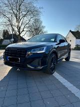Audi Q2 35 TFSI S tronic - Anhängerkupplung - black  - Audi Q2 von privat
