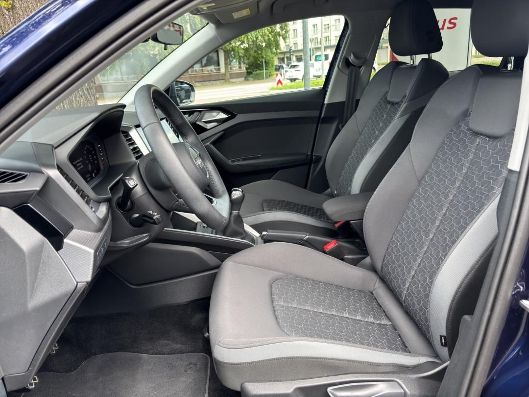 Fahrzeugabbildung Audi A1 allstreet 30 TFSI LED GRA InfotainmentPaket