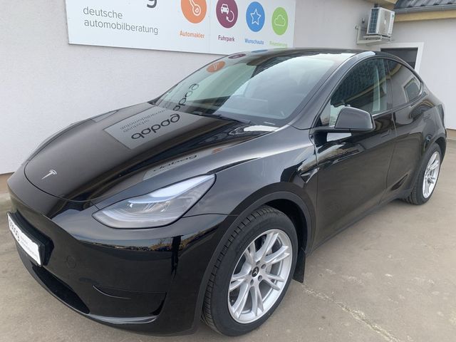 Tesla Model Y RWD