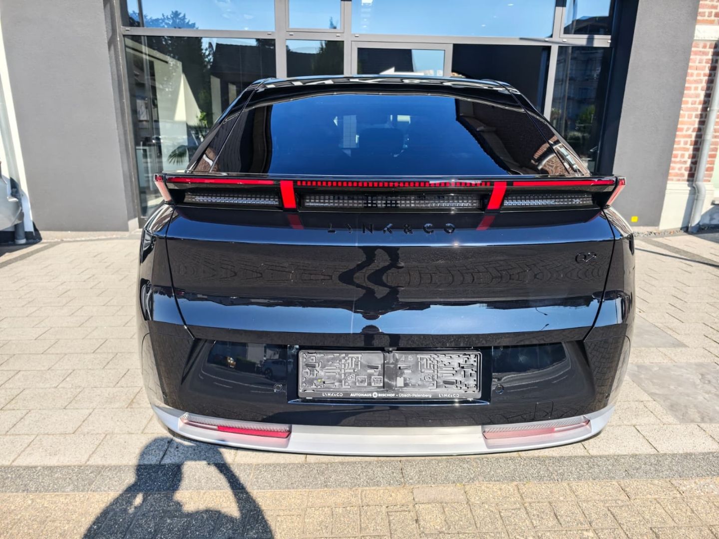 Lynk & Co 02