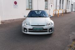 Fahrzeugabbildung Renault Clio Sport V6 3.0l *Mwst. / Phase I / Funfaktor*