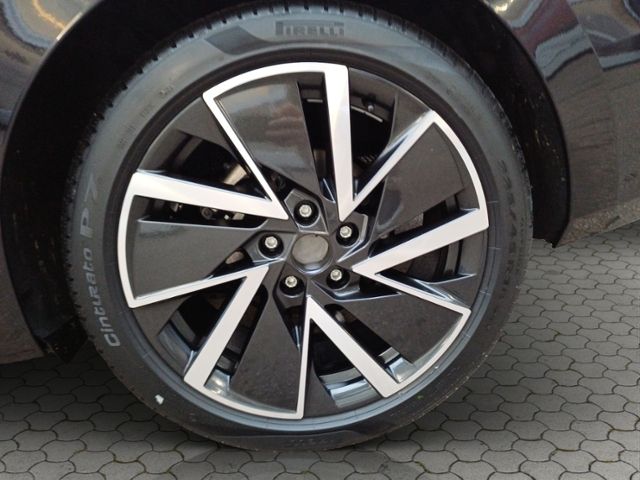 Octavia Combi 1.5 eTSI Sportline DSG/ACC/AHK/KLI