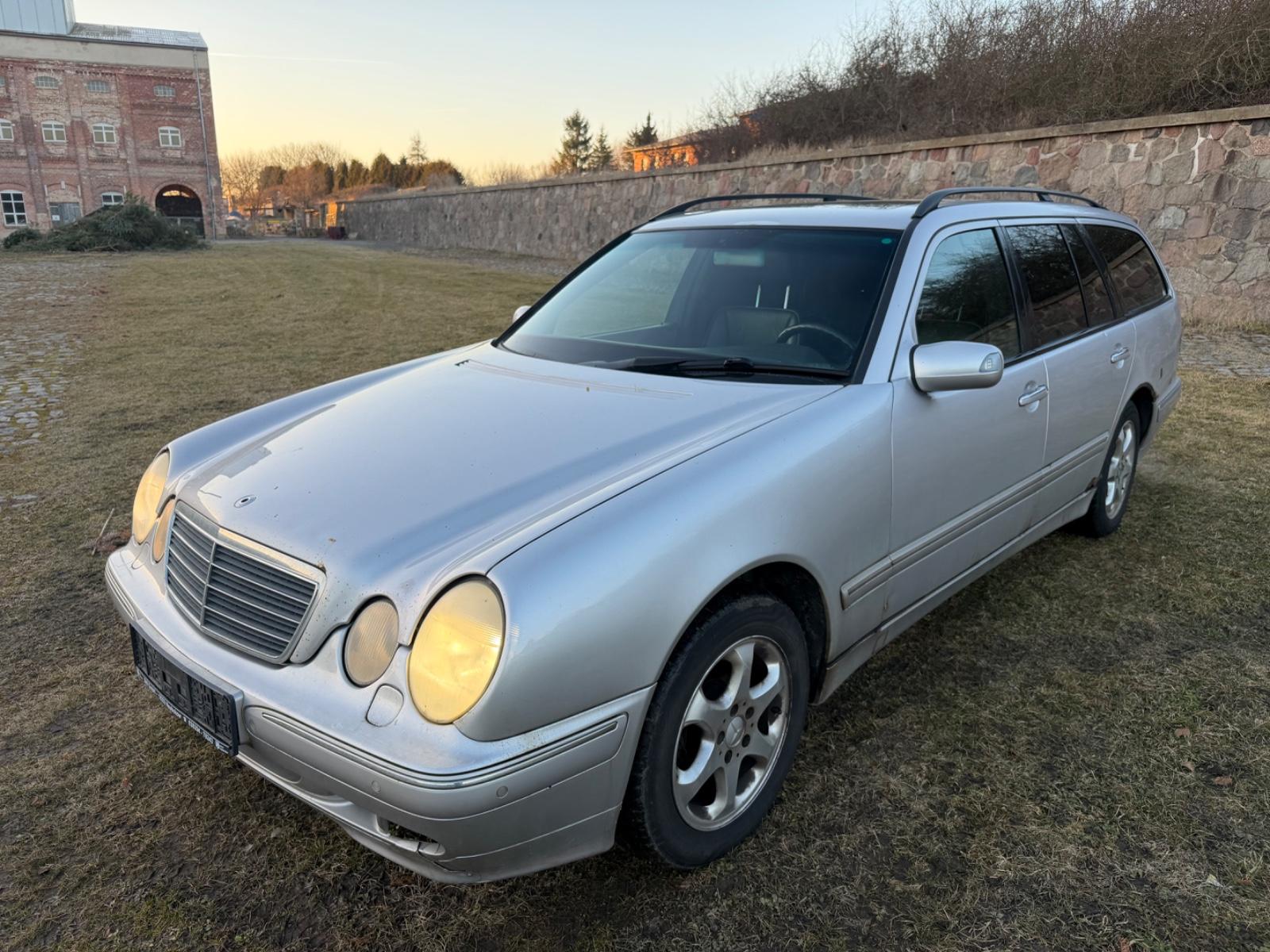 Mercedes-Benz E 320 CDI T ELEGANCE