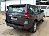 Toyota Land Cruiser Basis - graue Toyota Land Cruiser