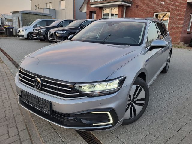 Volkswagen Passat Variant GTE 1,4 TSI DSG Plugin Hybrid ACC