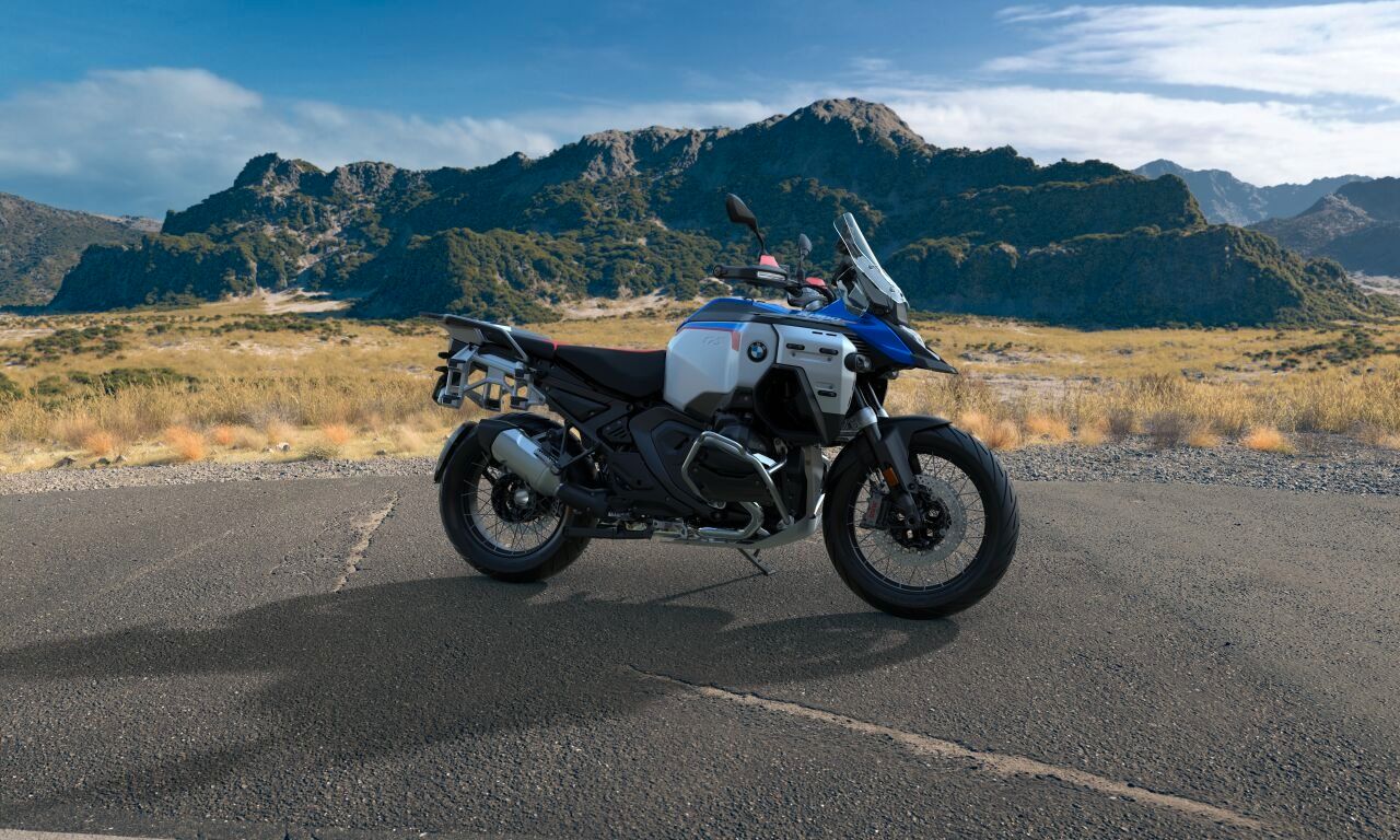Fahrzeugabbildung BMW R 1300 GS Adventure Trophy ASA 3 Pakete Fahrzeug