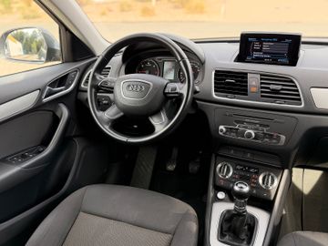 Audi Q3 - 10