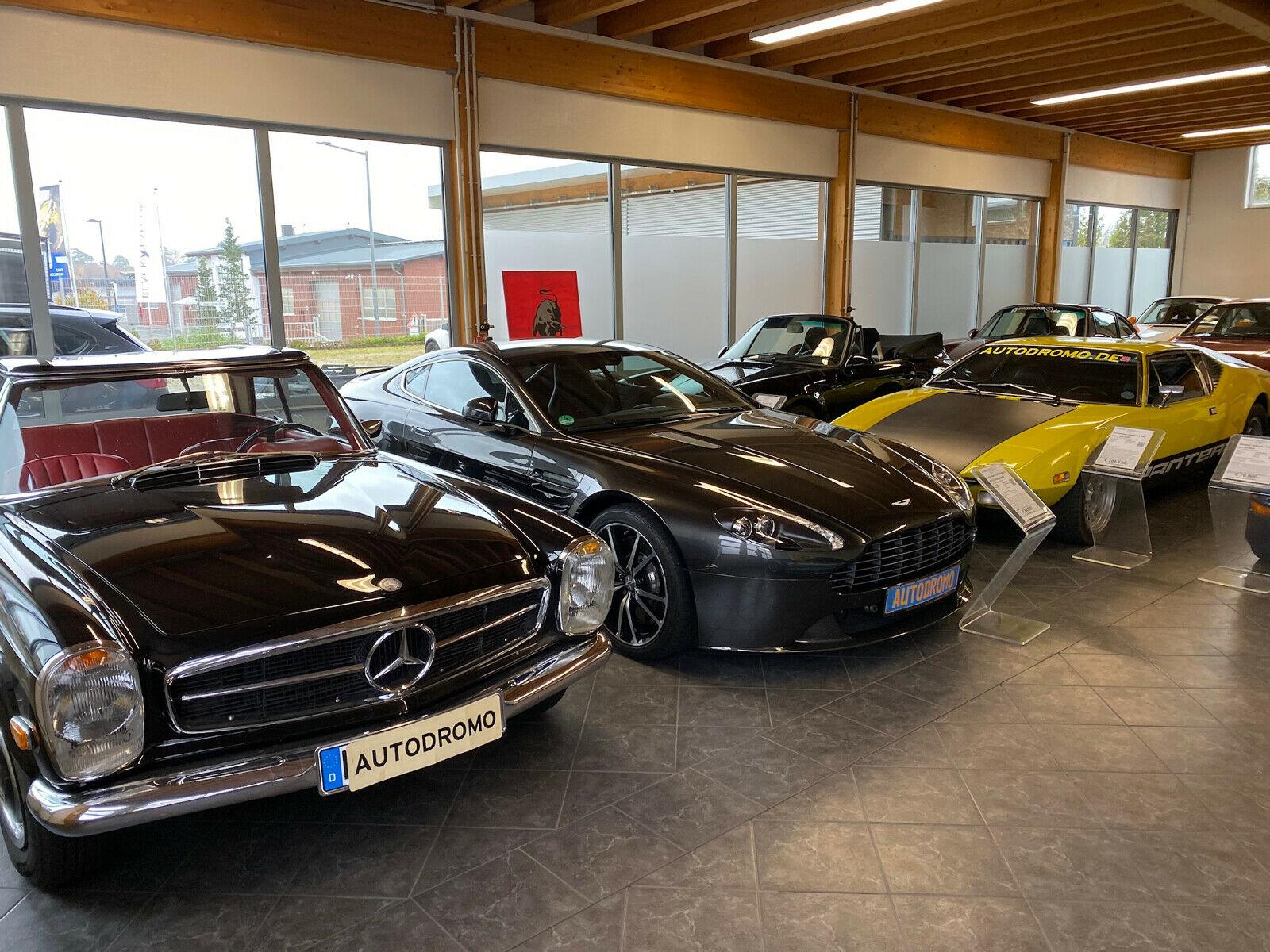 showroom-image-main