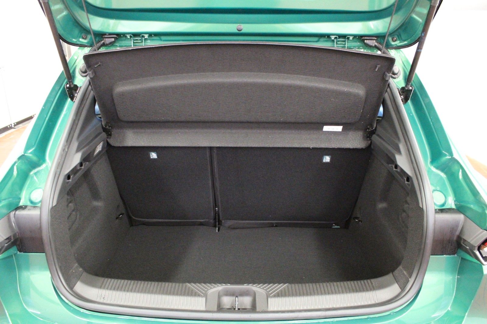 Fahrzeugabbildung Renault Clio VI TCe 115 Techno*Winter-Paket* #15688