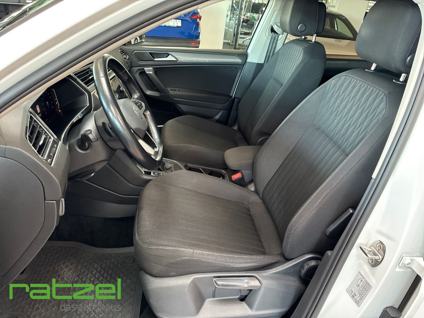 Fahrzeugabbildung Volkswagen Tiguan Allspace 2.0 TDI DSG Life AHK+LED+ACC Dig