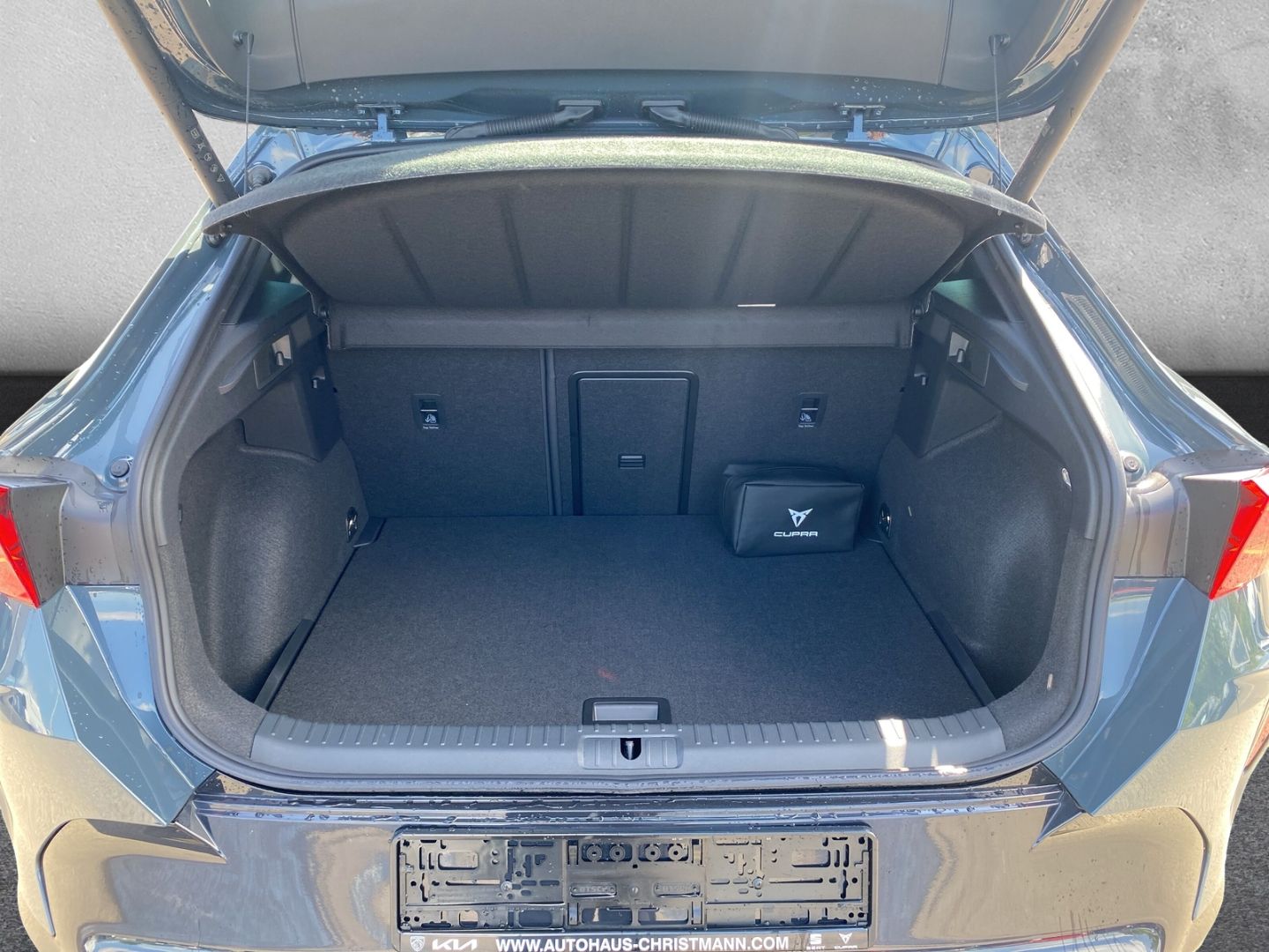 Fahrzeugabbildung CUPRA Formentor 2.0 TSI 245 kW 4Drive VZ EXtreme EU6e