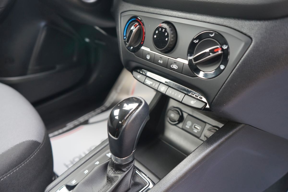 Fahrzeugabbildung Hyundai i20 Style*Kamera*Service Neu*Hu Au Neu