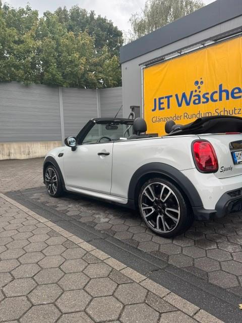MINI Cooper S Cabrio JCW