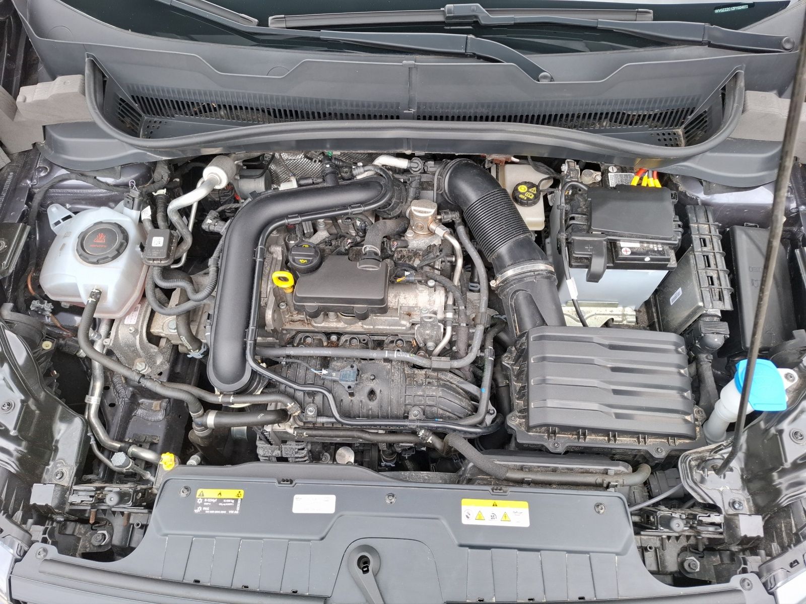 Fahrzeugabbildung Volkswagen T-Cross TSI Life Climatronic AID ACC RFK SH LM