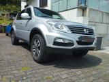Ssangyong Rexton W RX200 e-XDi 4WD  - silberne Ssangyong REXTON