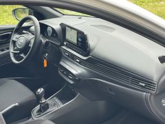 Fahrzeugabbildung Hyundai i20 1.0 T-GDI  Connect & Go *Navi*Sitzhzg*BOSE*