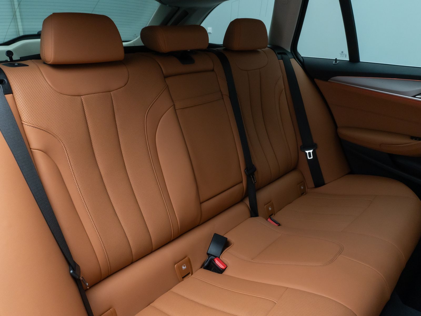 Fahrzeugabbildung BMW 530e xD Laser Kamera HUD DAB HiFi 4xKlima AHK