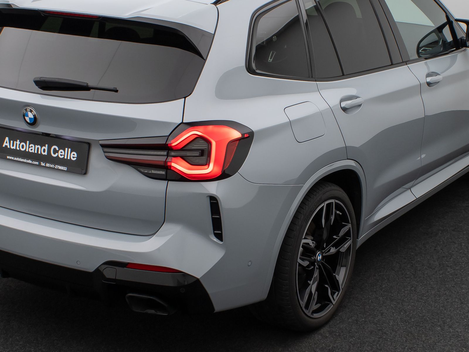 Fahrzeugabbildung BMW X3 M40d Kamera Laser Panorama HUD DAB HiFi AHK