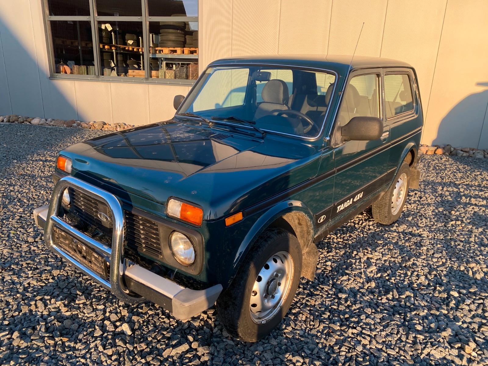 Lada Niva Taiga 4x4 1. HAND AHK SPERRE UNTERSETZUNG