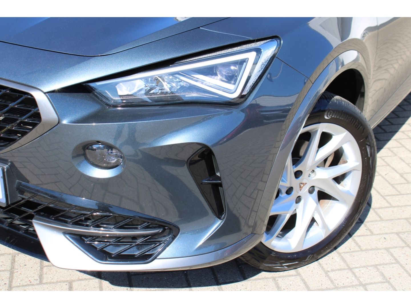 Fahrzeugabbildung CUPRA Formentor 1,5 TSi DSG ACC LED TWA  RFK Full Link