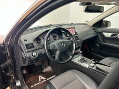 MERCEDES-BENZ C 280 T / V6 / 231 PS / PANORAMA / AHK MERCEDES-BENZ C 280 T / V6 / 231 PS / PANORAMA / AHK