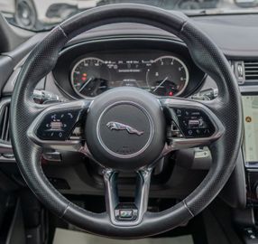 Fahrzeugabbildung Jaguar E-PACE R-DYN. SE AWD BLACK-PACK PANO|HUD|KAMERA