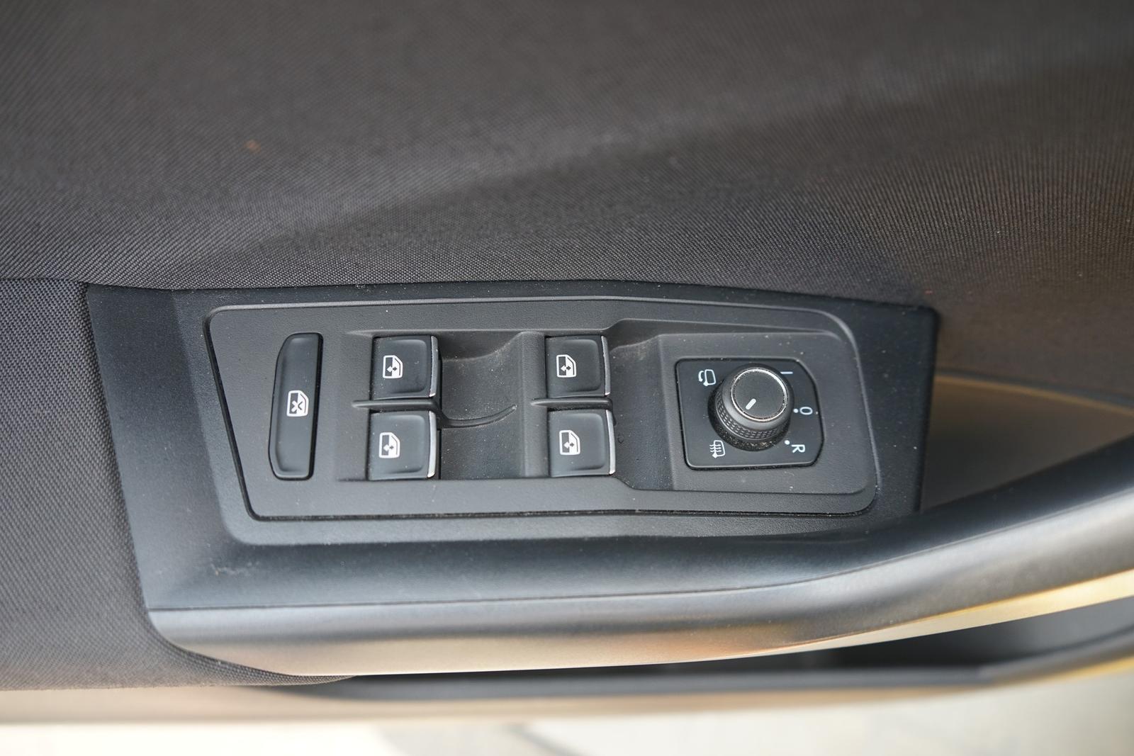 Volkswagen T-Roc 1.5 TSI Active DSG ACC Standheizung LED, миниатюра 20